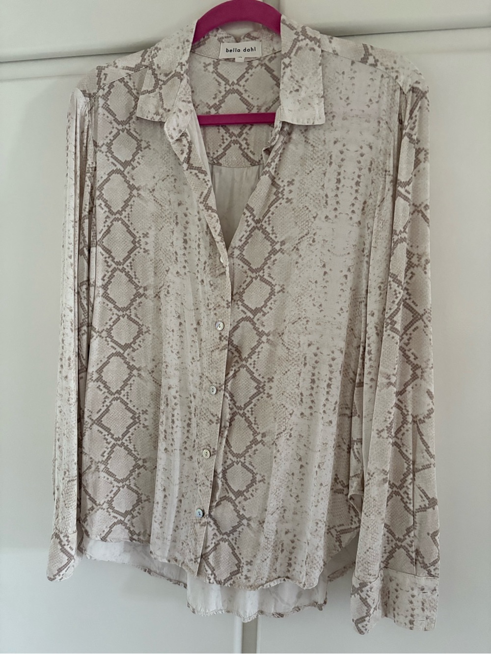 Bella Dahl Neutral Snake-Print Button Down Shirt